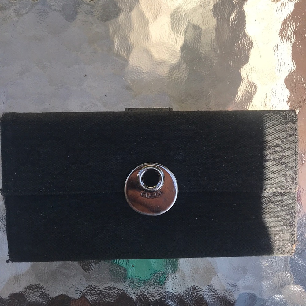 Gucci wallet